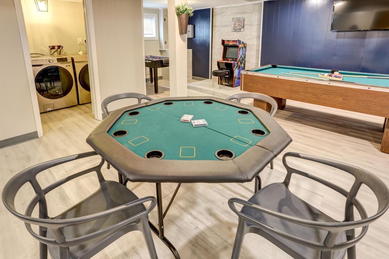 Simply Stunning 4bd House Among Lakes With Gameroom & Sauna Apartment Pocono Summit