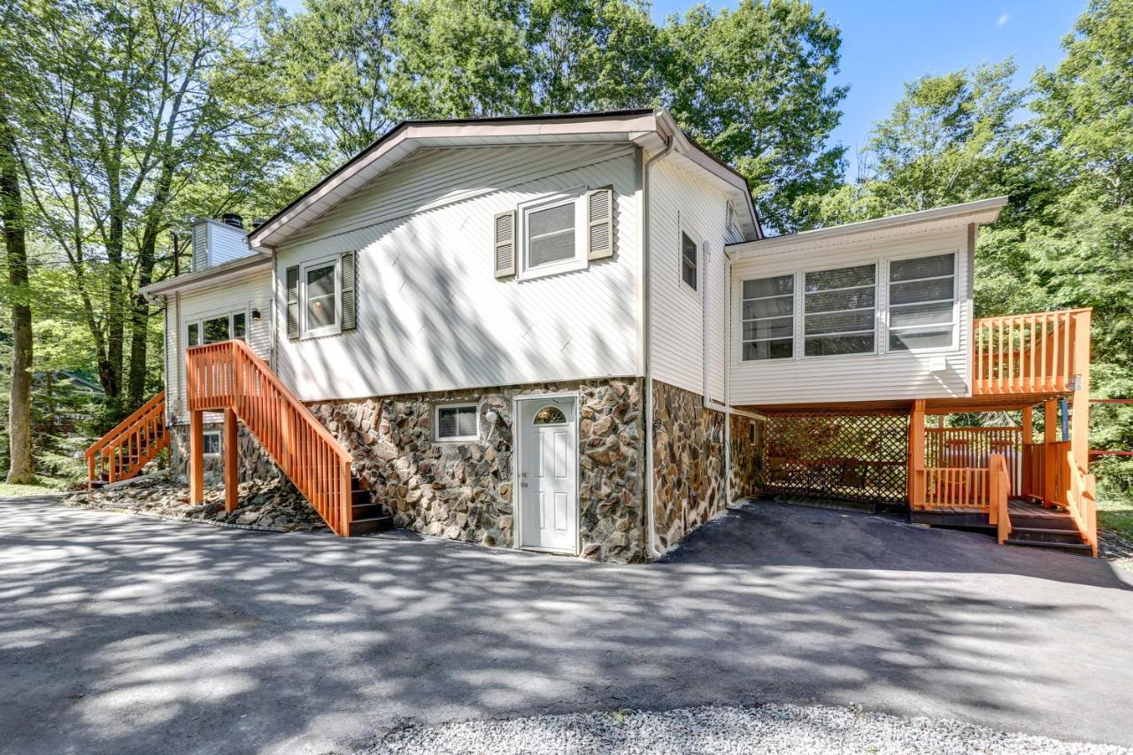 Apartment Simply Stunning 4bd House Among Lakes With Gameroom & Sauna Pocono Summit